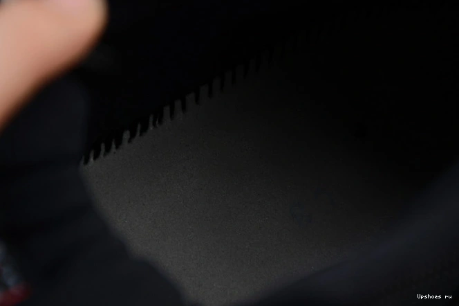 (2019) Retro 378037-061  Jordan Bred 11 Playoffs 0203